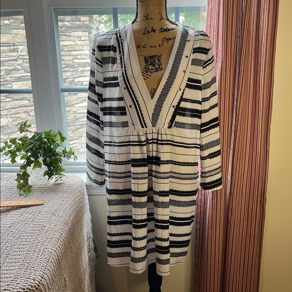 Ivanka Trump Black and White Striped Swim Coverup Sz L